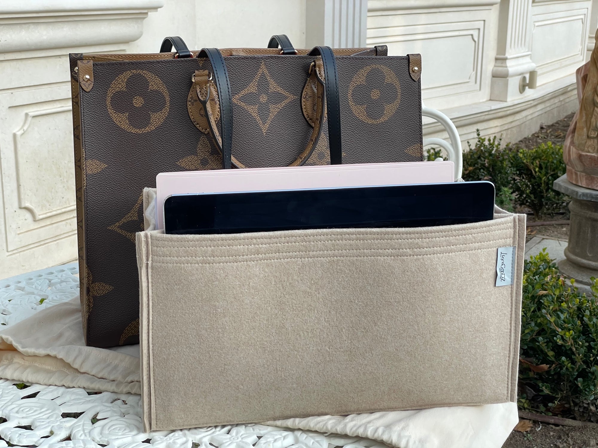 Louis Vuitton OnTheGO GM Bag Organizer